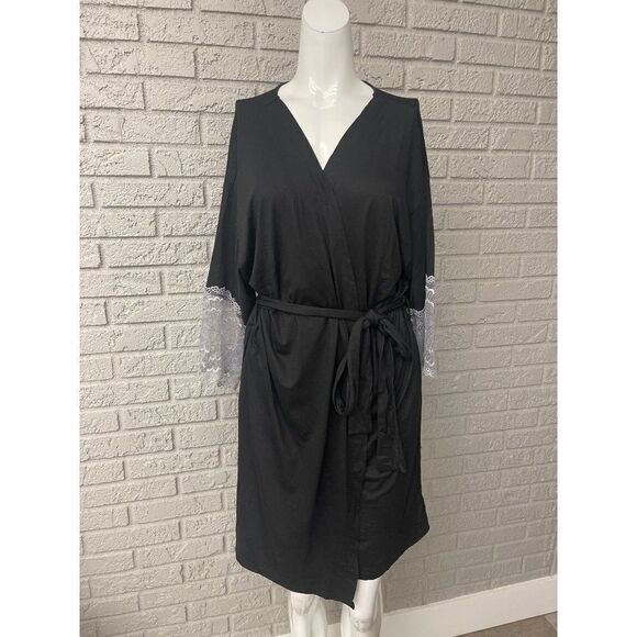 Flora by Flora Nikrooz Black & Silver Lace Robe Size L NWT - Picture 2 of 11